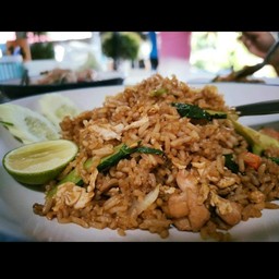 ข้าวผัดรถไฟไก่