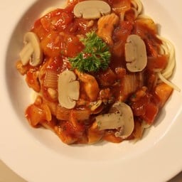 สปาเก็ตตี้ซอสมะเขือเทศ