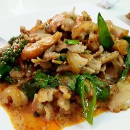 ผัดเผ็ดหมูป่า