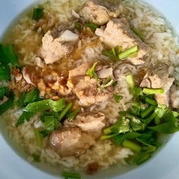 ข้าวต้มกระดูกหมู