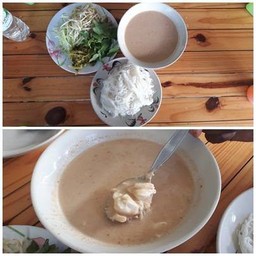 ขนมจีนน้ำยาปู