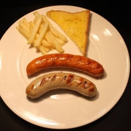 ไส้กรอกวิลล์(หมู) + ไส้กรอกชีส