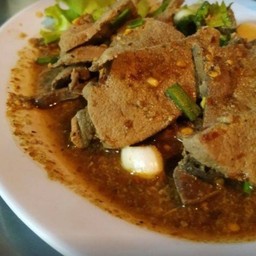 น้องโบว์คอหมูย่าง