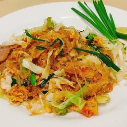 เจ๊เบียร์ผัดไทย หอยทอด