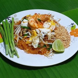 ผัดไทยวุ้นเส้นกุ้งสด