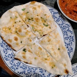 GARLIC NAN