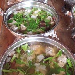แกงจืดกระดูกหมูตุ๋นเยื่อไผ่