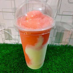 สตอเบอรี่โยเกิร์ตปั่น