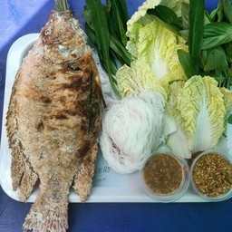 เมี่ยงจ๋า ปลาเผา ตลาดเก้าแสน