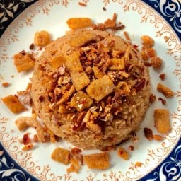 ข้าวคลุกน้ำพริกกากหมู