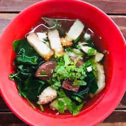 ต้มเลือดหมูนาย โอ๋