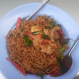 แอบแซ่บในซอย