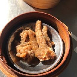 ตีนไก่ตุ๋น