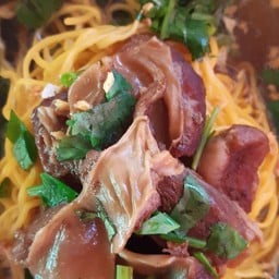 ก๋วยเตี๋ยวหมูตุ๋น