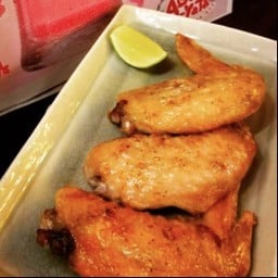 ปีกไก่ย่างเกลือ