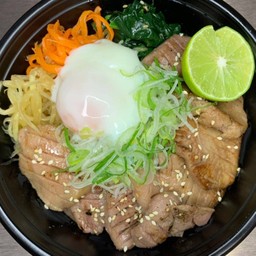 Raw tongue rice bowl(生タン丼)