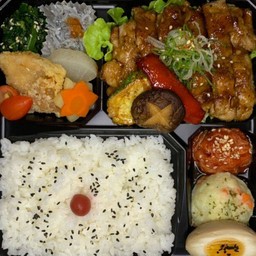 Teriyaki chicken bento(照り焼きチキン弁当)