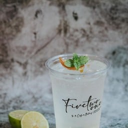 Honey lemon soda