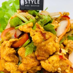 ยำไก่แซ่บ