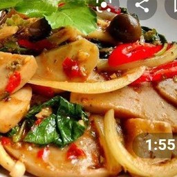 กระเพราหมูยอเปนกับ