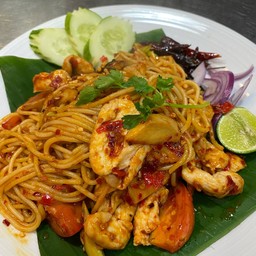 ผัดสปาเก็ตตี้ต้มยำไก่