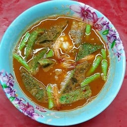 แกงส้มชะอมก้ง