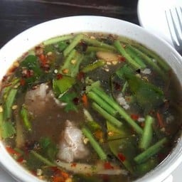 ต้มแซ็บกระดูกอ่อน