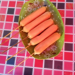 ไส้กรอกไก่ลมควันหนังกรอบทอด