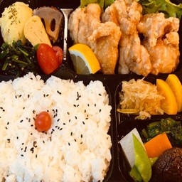 Karage bento(唐揚げ弁当)