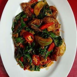 ผัดเผ็ดปลาดุก