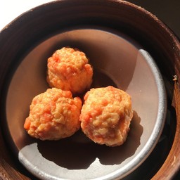 ลูกชิ้นปลาแซลมอน