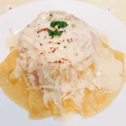 ข้าวไข่ข้นเบคอนชีสไวท์ซอส