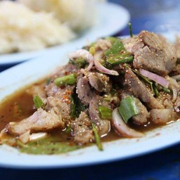 น้ำตกหมู