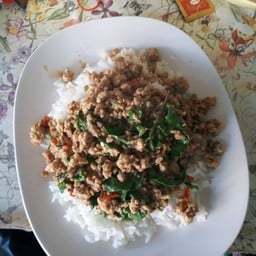 ร้านแอนอาหารตามสั่งหน้า รร.แก่นนคร