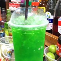 แฟนต้าเขียว