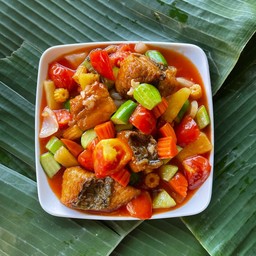 ปลาผัดเปรี้ยวหวาน