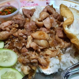 ข้าวหมูกระเทียม
