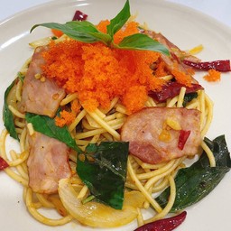 สปาเก็ตตี้พริกแห้งเบคอน+ไข่กุ้ง