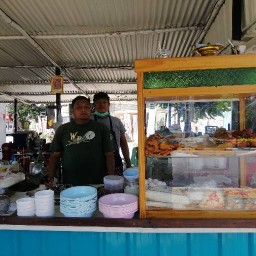 บ้านมารุมก๋วยเตี๋ยวต้มยำสุโขทัย แหลมฉบัง4มุมเมือง