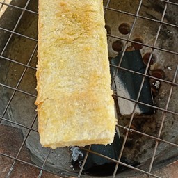 เนยโสด