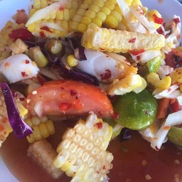 ตำไทยข้าวโพดไข่เค็ม