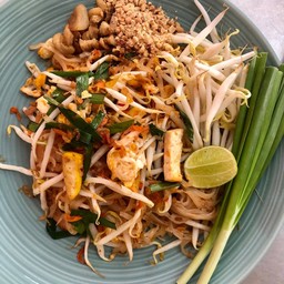 ผัดไทเส้นจันท์