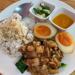 โชติกา ข้าวขาหมู