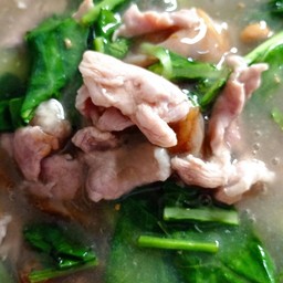 ราดหน้าคะน้า