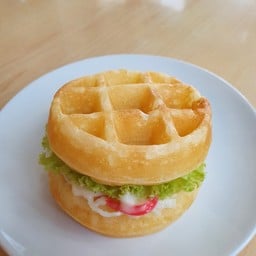 วัฟเฟิลมินิแซนวิชทูน่า