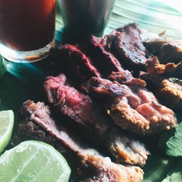 เนื้อย่างน้ำปลาสุกกลาง