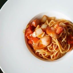 สปาเก็ตตี้ไส้กรอกซอสแดง