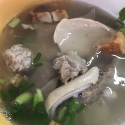 เกาเหลาเลือดหมู ไม่ใส่เครื่องใน (หมูชิ้น, หมูสับ, หมูกรอบ)  ใหญ่