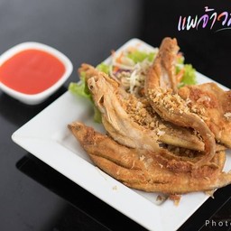 ปลาเนื้ออ่อนทอดกระเทียม