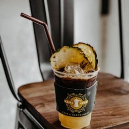 กาแฟน้ำสัปปะรด (Bōluó zhī kāfēi)